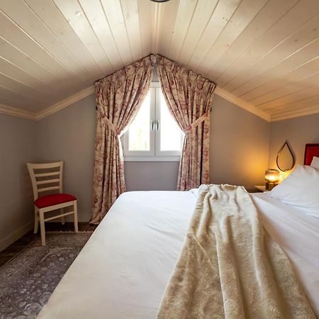 Nafsika Suites (Adults Only) ネア・ムダニア エクステリア 写真