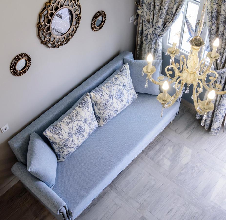 Nafsika Suites (Adults Only) ネア・ムダニア エクステリア 写真